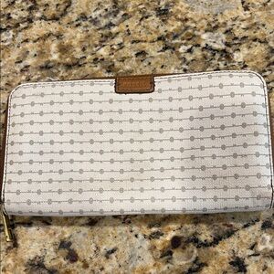 Fossil Beige and Brown Patterned Wallet